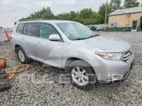 2013 Toyota Highlander фото