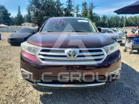 2013 Toyota Highlander photo
