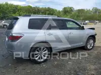 2013 Toyota Highlander фото