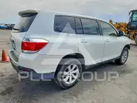 2013 Toyota Highlander photo