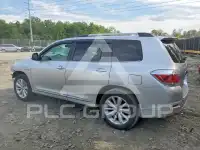 2013 Toyota Highlander фото