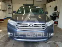 2013 Toyota Highlander photo