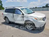 2013 Toyota Highlander photo