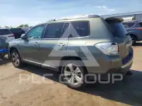 2013 Toyota Highlander photo