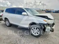2013 Toyota Highlander photo