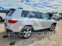 2013 Toyota Highlander фото