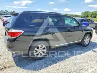2013 Toyota Highlander фото