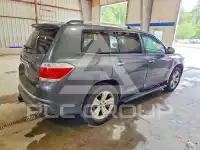 2013 Toyota Highlander фото