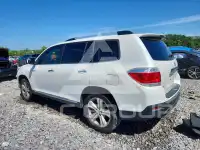 2013 Toyota Highlander фото