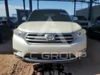 2013 Toyota Highlander photo