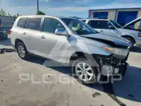 2013 Toyota Highlander фото