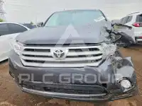 2013 Toyota Highlander photo