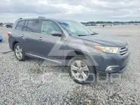 2013 Toyota Highlander photo