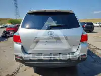 2013 Toyota Highlander фото
