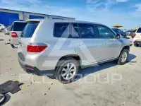 2013 Toyota Highlander фото