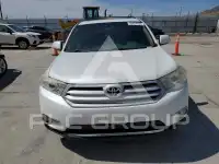 2013 Toyota Highlander photo