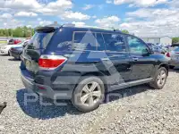 2013 Toyota Highlander фото