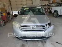 2013 Toyota Highlander фото