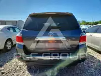 2013 Toyota Highlander фото
