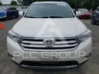 2013 Toyota Highlander photo