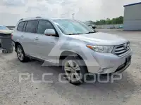 2013 Toyota Highlander фото