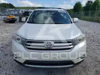 2013 Toyota Highlander photo