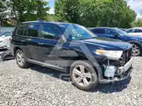 2013 Toyota Highlander фото