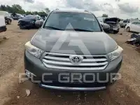 2013 Toyota Highlander фото