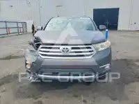 2013 Toyota Highlander фото