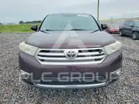2013 Toyota Highlander фото