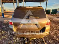 2013 Toyota Highlander фото