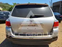 2013 Toyota Highlander фото