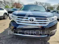 2013 Toyota Highlander фото