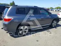 2013 Toyota Highlander фото