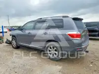 2013 Toyota Highlander фото