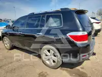 2013 Toyota Highlander фото