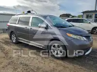 2013 Toyota SIENNA фото
