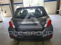 2013 Toyota YARIS фото