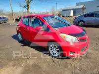 2013 Toyota YARIS фото