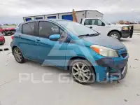 2013 Toyota YARIS фото