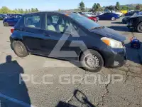 2013 Toyota YARIS фото