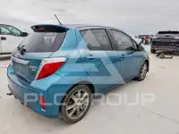2013 Toyota YARIS фото