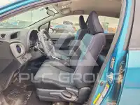 2013 Toyota YARIS фото