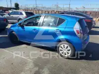 2013 Toyota PRIUS фото