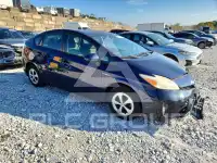 2013 Toyota PRIUS фото