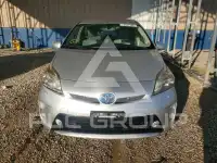 2013 Toyota PRIUS photo