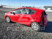 2013 Toyota PRIUS фото