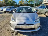 2013 Toyota PRIUS фото