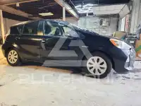 2013 Toyota PRIUS фото