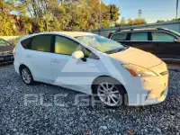 2013 Toyota PRIUS photo